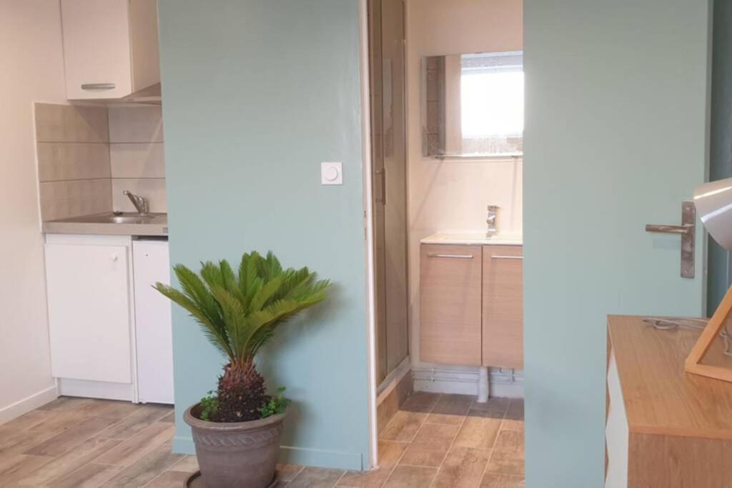 Meudon: Adorable Studio Tout Equipe, Neuf Et Calme Exteriör bild